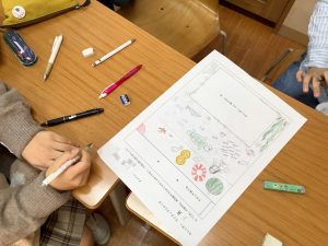 8月のカレンダー制作の様子