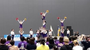 チアリーディングクラブ演技２