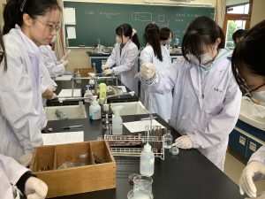 血液に塩化カルシウム溶液を加える